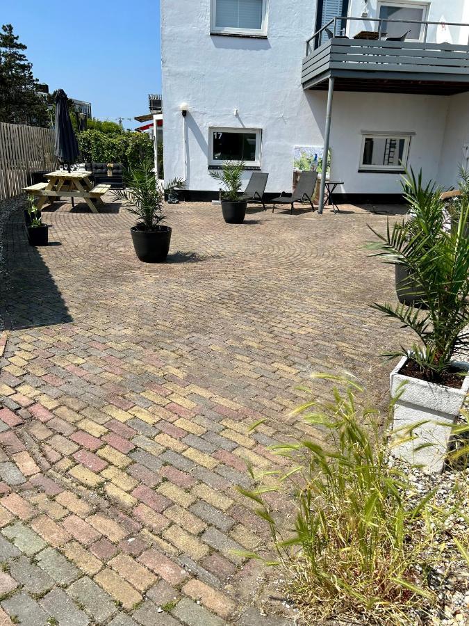 Amsterdam Beach Apartment 17, Incl Parking + Garden Zandvoort Exteriör bild